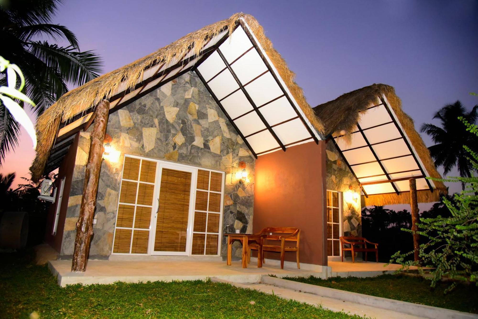 Coco Village Hotel Chilaw Eksteriør billede